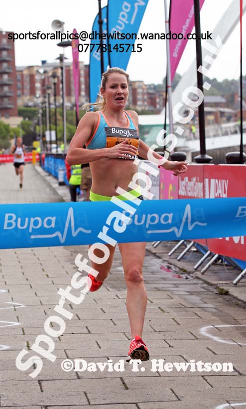 Danielle Hodgkinson wins the BUPA Great North 5k. Photo: David T. Hewitson/Sports for All Pics